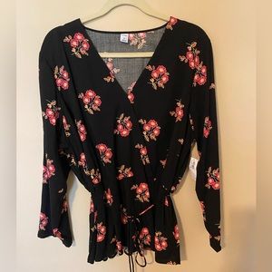 Old Navy Blouse NWT!!